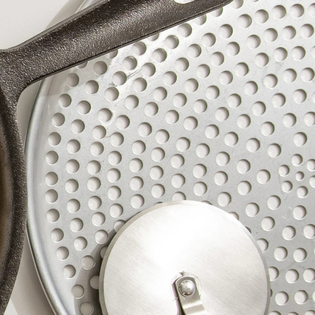 Browne Perforated Pizza Pan 14"